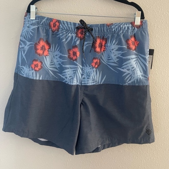 Veece Springer Floral Stretch
Boardshort - Men's Swimwear size XLARGE - Picture 5 of 12